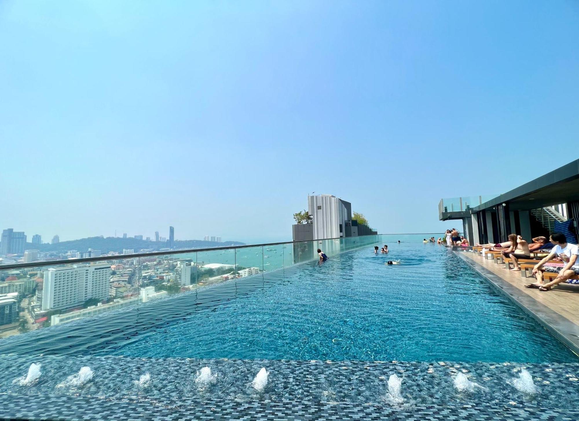Sea View Pattaya Beach @The Base Central Pattaya Luaran gambar